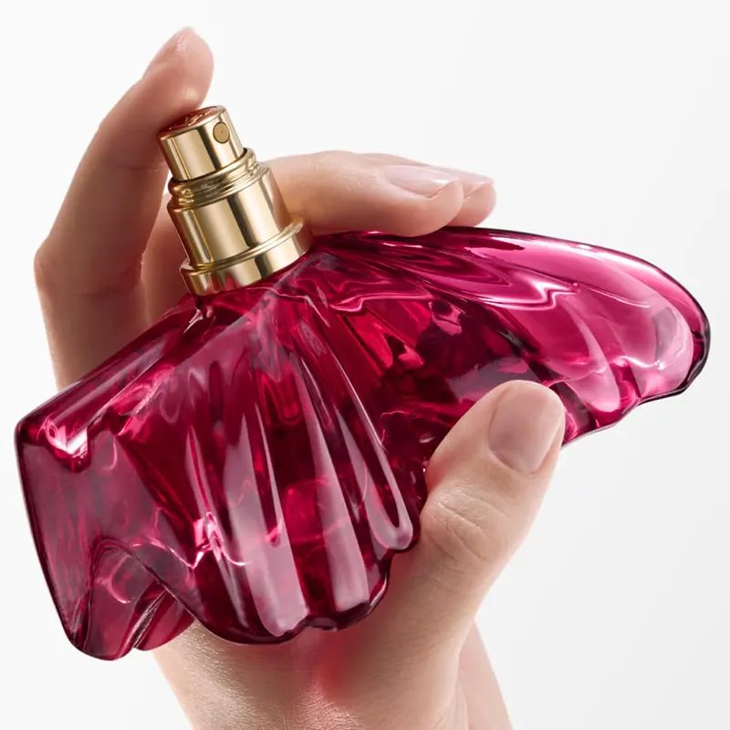 عطر کارولینا هررا لا بومبا 2 ادکلن کارولینا هررا لا بومبا