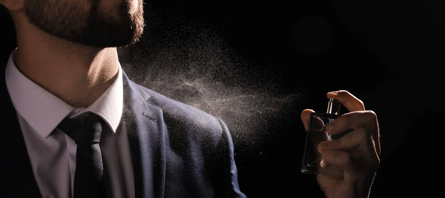 ۱۵ ترفند افزایش ماندگاری عطر روی پوست و لباس